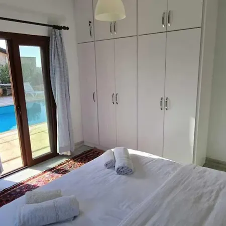 Bella Villas,3bedroomed , Swimming Pool & Cirénia