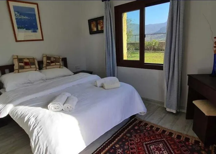 Bella Villas,3bedroomed , Swimming Pool & *