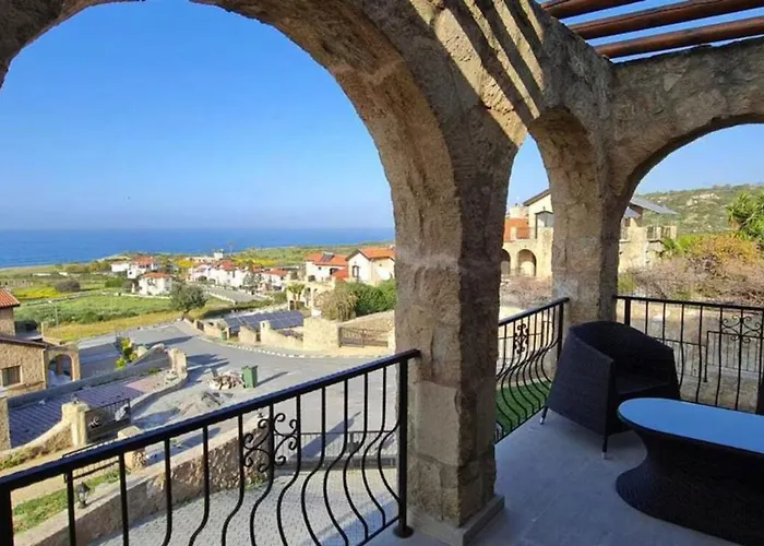 Bella Villas,3bedroomed , Swimming Pool & Kerínia