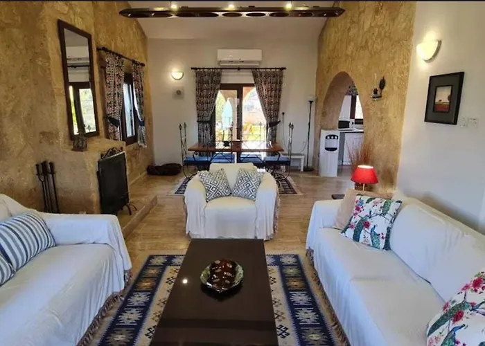 Villa Bella Villas,3bedroomed , Swimming Pool & Kerínia