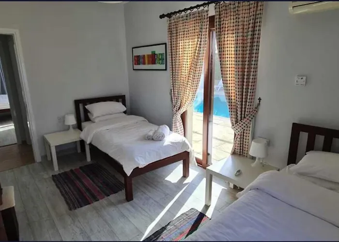 Bella Villas,3bedroomed , Swimming Pool & *