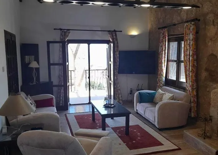 Bella Villas,3bedroomed , Swimming Pool & Kerínia