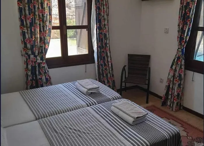 Bella Villas,3bedroomed , Swimming Pool & Villa